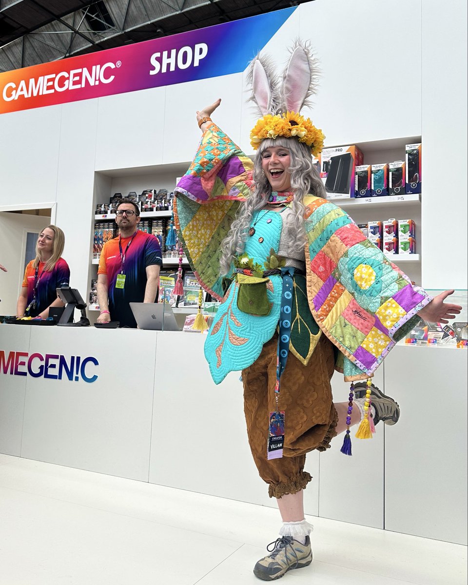 Gamegenic_'s tweet photo. Day 3 of #MagicConAmsterdam!
We‘re having so much fun and can’t wait to see you. Come by for a last chance to snag your favorite accessories. 🤝
📍Hall 1, Booth 1420
#MCAmsterdam https://t.co/g5WtTSIzug