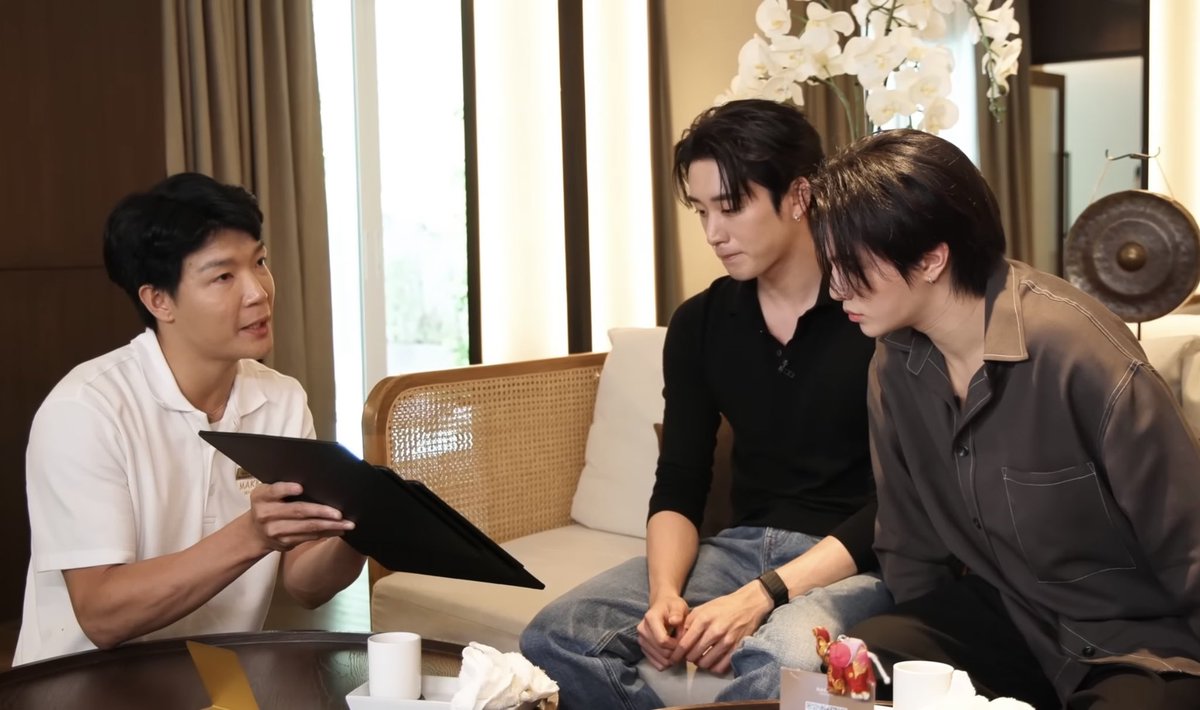 wpstn24's tweet photo. ในหัวคือ เดินดูห้องจัดงานเลี้ยงอยู่งั้น หลังจากดูการ์ด ถ่ายพรีอะไรกันมา😗 https://t.co/dpRb2mZA1E