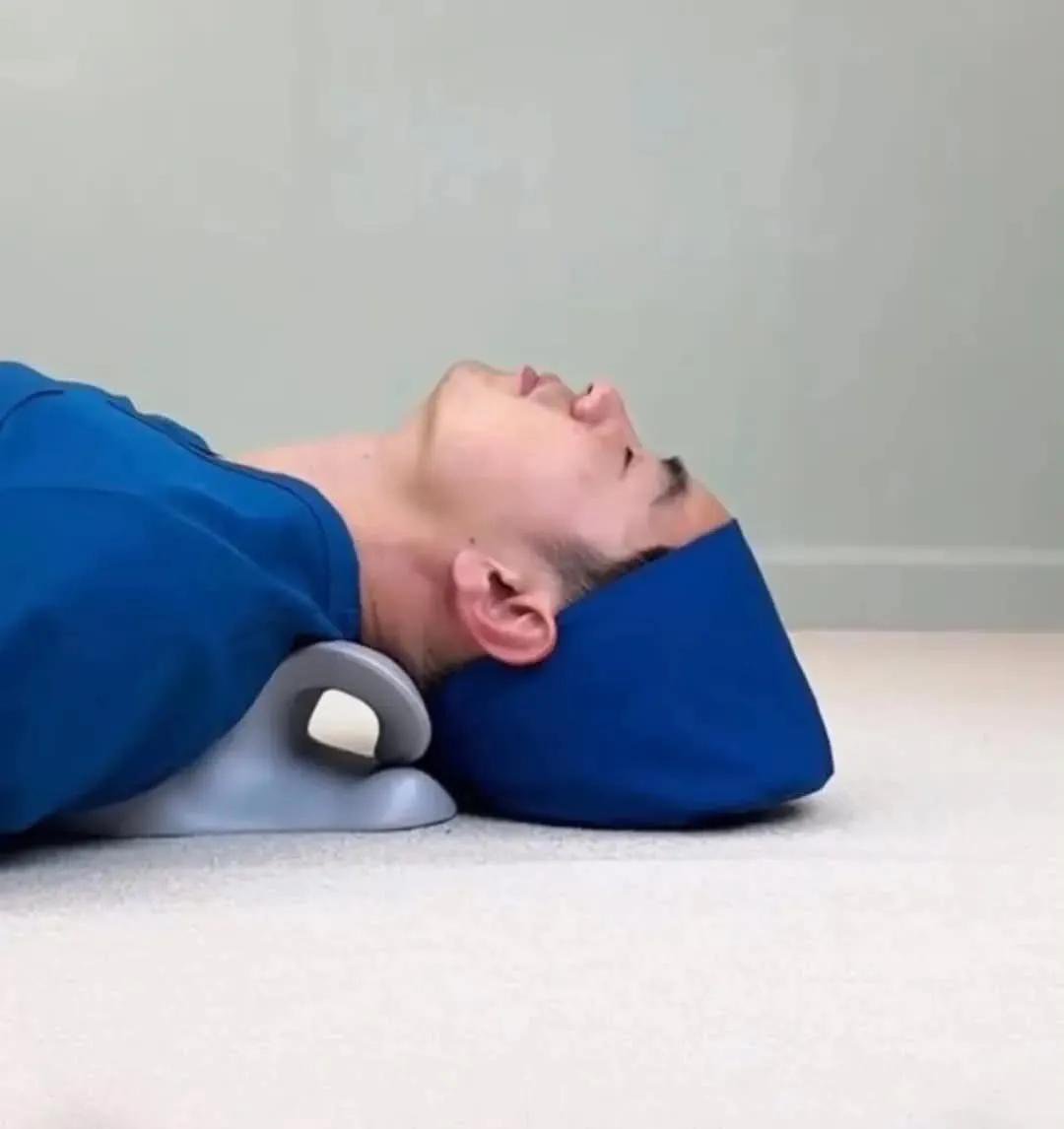 peoniwy's tweet photo. Selain buat rileksasi leher yang tegang, bantal ini juga efektif ngurangin dengkuran dan mereggangkan urat2 di leher, Yang mau disini ya
🌹https://t.co/HtIUaxkDZI https://t.co/OMSW61tyzi