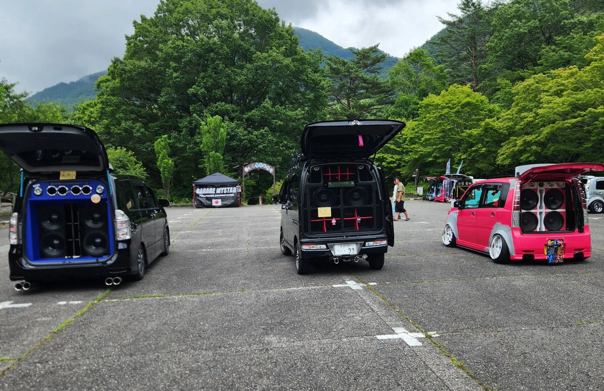 mysta06639325's tweet photo. #軽カー祭
行ってきました
エントリーで😁
バトルもしました
なんと2回勝ちました
で決勝でしっかり負けました
いいですね　この
ショップオーナー&amp;マシンなのに
ビミョーに弱いとこが😊
でもLOWスベってないから
ヨシ❗
構ってくれた方、設営&amp;撤収
お酒&amp;コーラ&amp;パピコ
ありがとうございました(*^^*) https://t.co/Uk6vpCQf4A