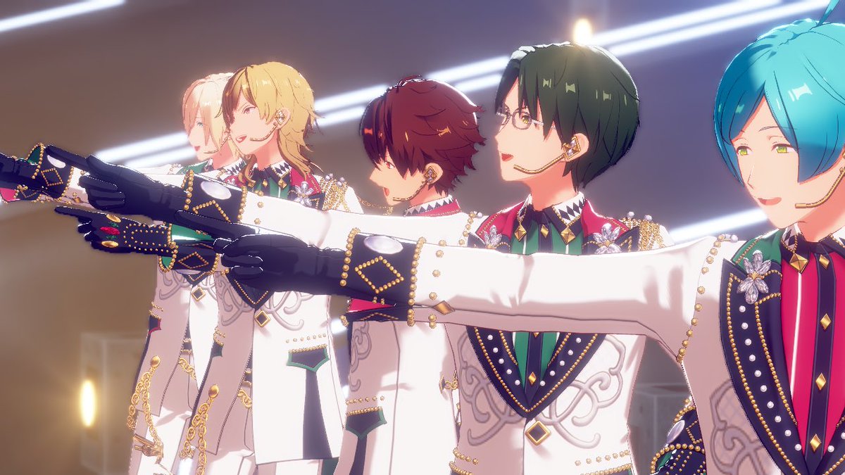 M_0410ve's tweet photo. 千秋って別に小さくないのにこの辺(←)のデカ男たちと一緒にいるとこぢんまりするの、かわいいじゃん？(ここまで前提)
でも実はこの辺(→)の男たちも千秋よりデカくて 並ぶと千秋がこぢんまりするの、本当に本当によくて……😇 https://t.co/qWREc6e2jv
