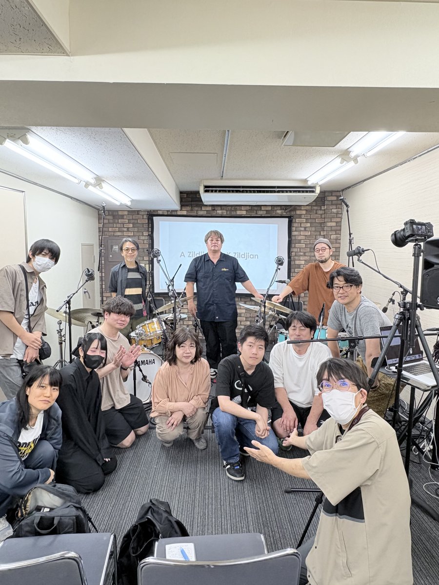 kmkJPC's tweet photo. 7月イベント最終日終了いたしました‼️  
A Zildjian vs K Zildjian

お客様‼️
全イベントでナビゲーターをしていただきました藤原寛二さん‼️
本日スペシャルゲストの大坂昌彦さん、横山和明さん‼️
本当にありがとうございました🔥

とても最高に濃いイベント内容、歴史話、実演と最高の時間でした✨ https://t.co/6lxXwizVWM