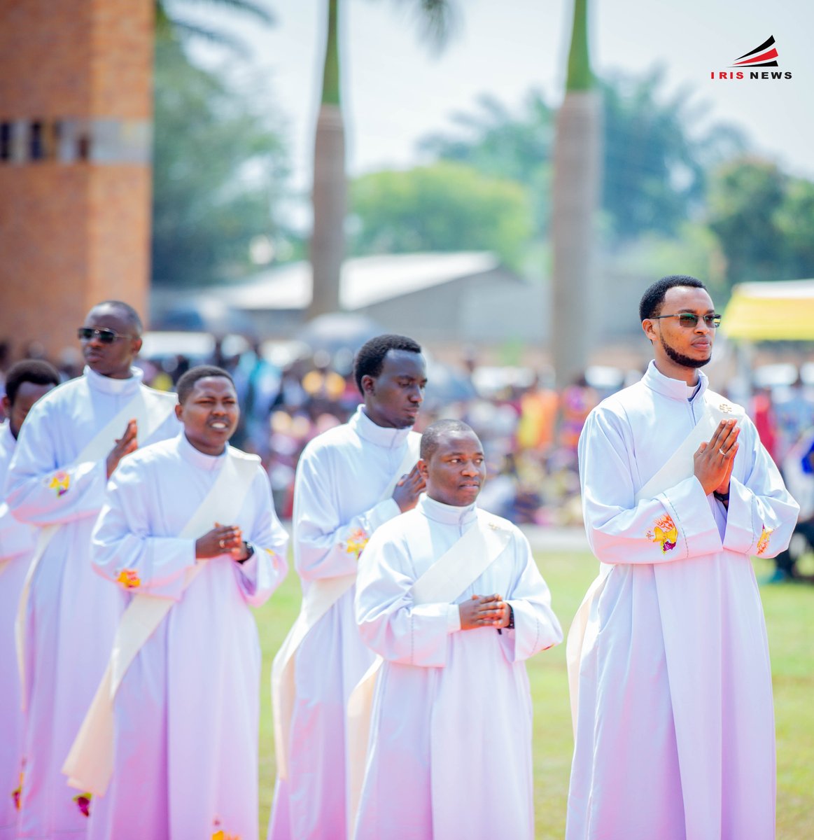 IrisNews_'s tweet photo. âȘđ 16 prĂȘtres ont Ă©tĂ© ordonnĂ©s par lâarchevĂȘque de #Bujumbura, Mgr Gervais #Banshimiyubusa, lors dâune messe cĂ©lĂ©brĂ©e ce 18 juillet Ă la paroisse salĂ©sienne Don Bosco de #Buterere. https://t.co/QCpPyCzp9U