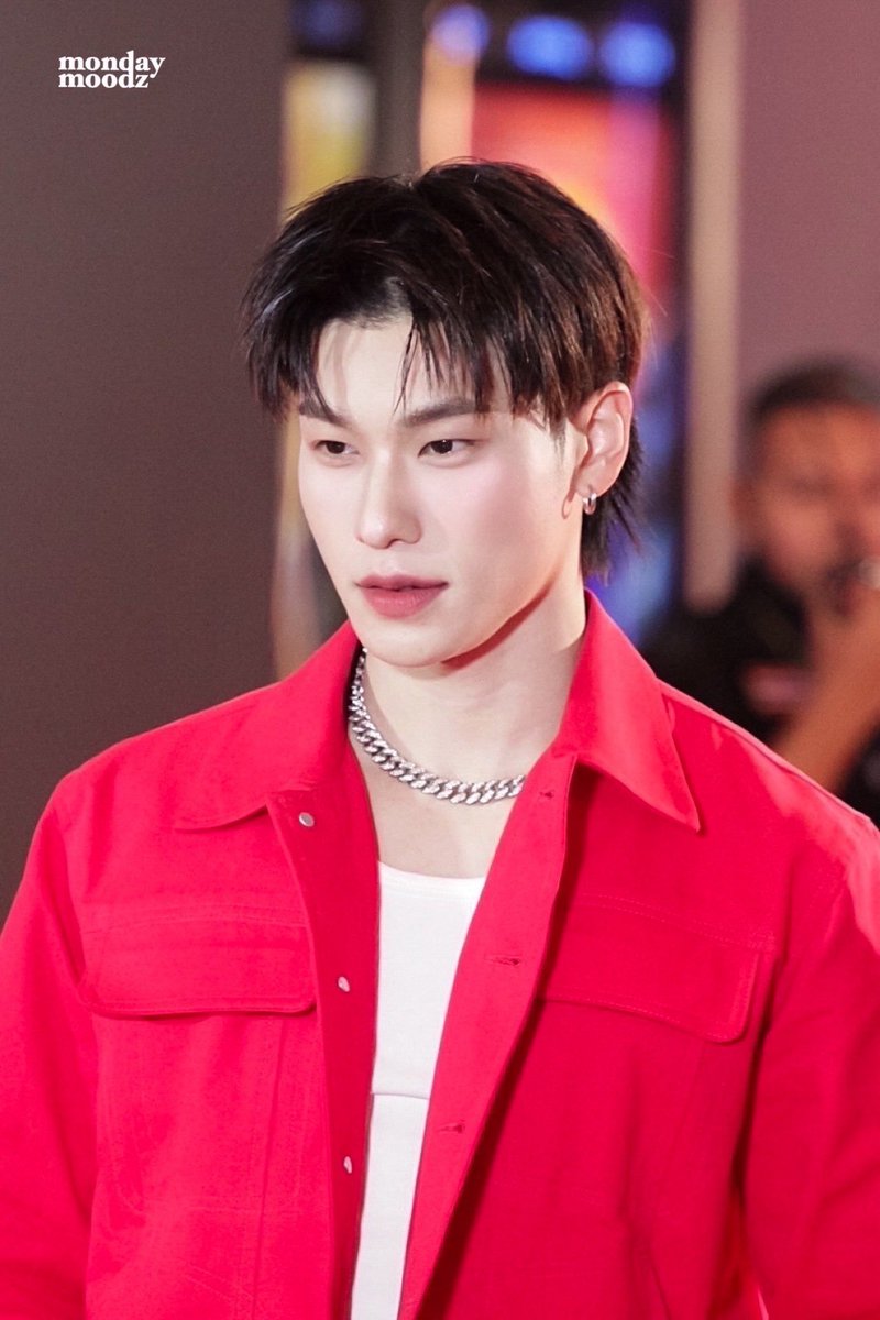 pookimjoong's tweet photo. ออฟโรดสีแดงร้อนแรงน่ารัก😘🤭 https://t.co/MDZo0S69TG