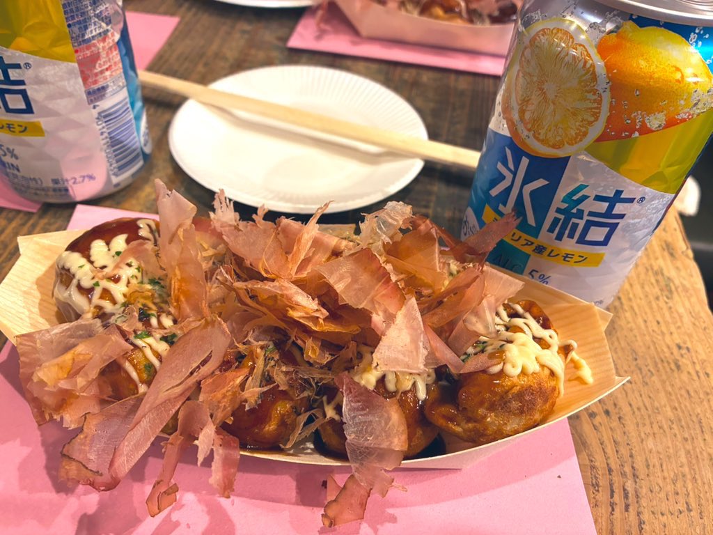 ふすま tweet media