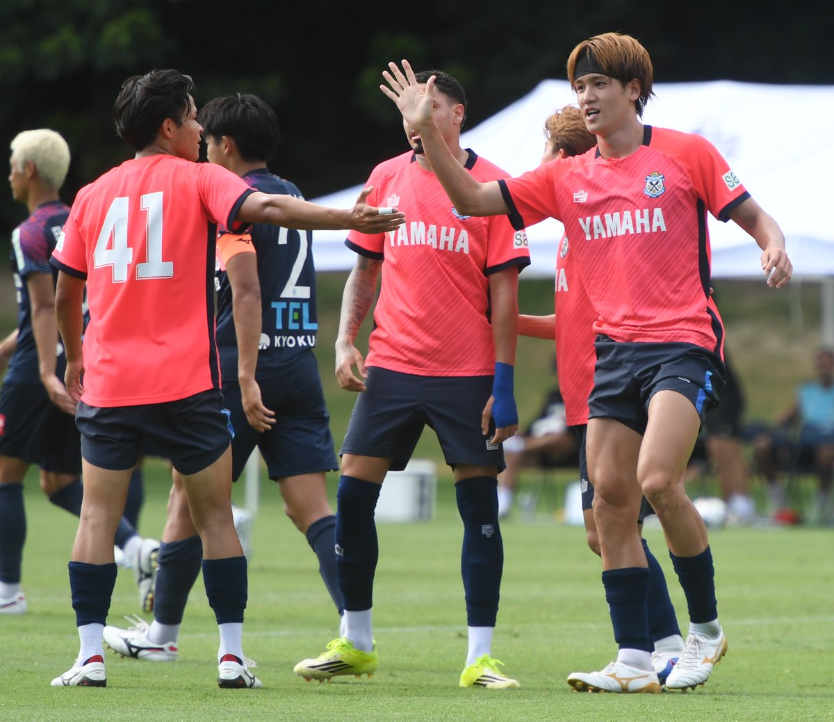 shizusports's tweet photo. #ジュビロ磐田 は #ヴァンフォーレ甲府 との練習試合で２－４と敗れました。 #太田龍之介 選手の５戦連発で先制も、３度獲得したＰＫを決めたのは #マテウスペイショット 選手の１度だけ。 #秋葉忠宏監督は「負け癖が染みついている。降格もありうる。練習からたたき直す」と怒り心頭でした。 https://t.co/O7pkhhKVcv