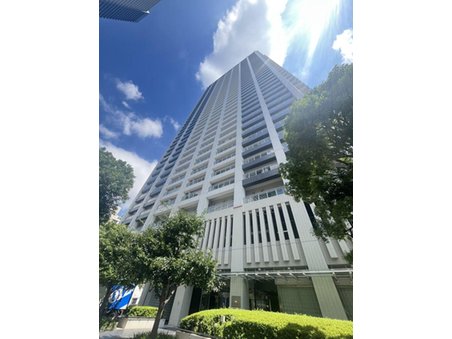 cezanne812's tweet photo. 📢 エアライズタワー　ライズアリーナビル
2億1300万円
 坪単価: 796.8万円
東京メトロ有楽町線「東池袋」徒歩1分
2LDK/88.21m2（26.68坪）
2007年1月/9階/北西

注目は東池袋駅2分の築19年9階北西向き物件で需要の底堅さを感じる https://t.co/z0VrENnJrQ