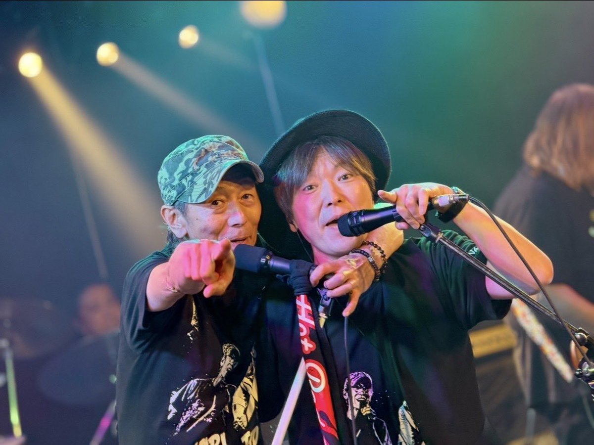 Hiroaki_narita's tweet photo. Nari Tada Liveお越し頂いた皆様！
ありがとうございました！
異色のツーマンライブはとても刺激的で最高にハッスルしました！
まずは首の絞め技 https://t.co/2s7Di43FTj