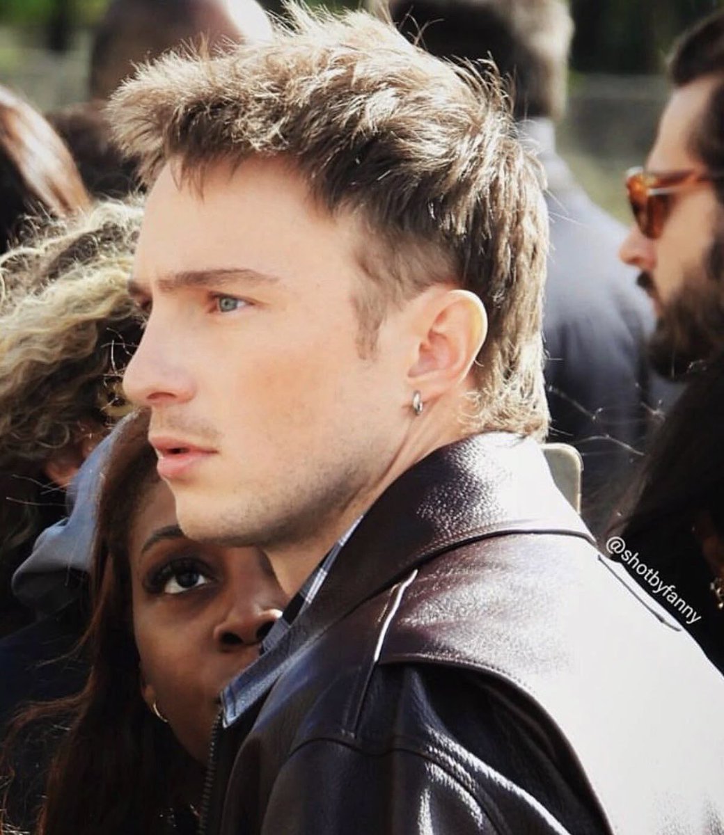 kiescoast's tweet photo. a lethal side profile https://t.co/BjcIxxV3H7
