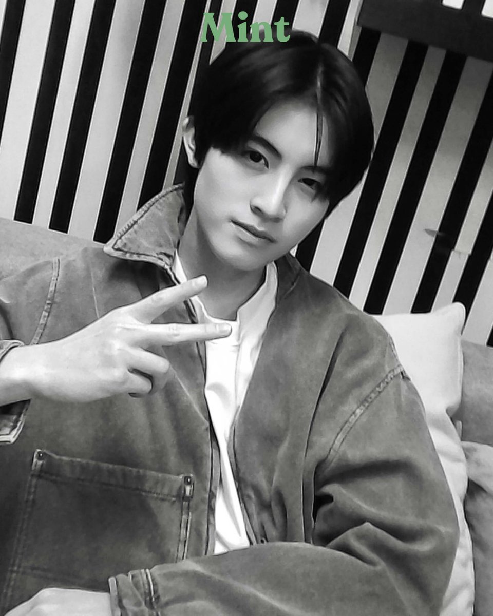 outofashirakorn's tweet photo. cr ; mintmag_th https://t.co/2SYkGSBGuj