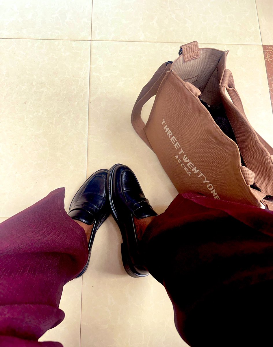 oneman1000_'s tweet photo. a good day to remind you to buy all your shoes &amp; loafers from @_The_Glover . 10/10 guy! https://t.co/Jgq1A6QgVF