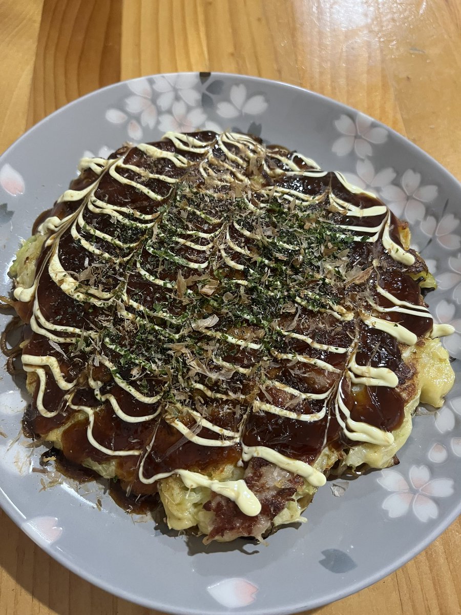 tapis0528's tweet photo. お好み焼き https://t.co/aap2nQyb9r