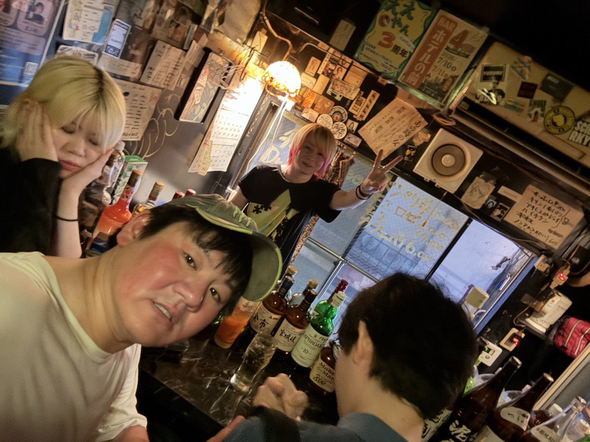 rikkun6367's tweet photo. 本日、新宿ゴールデン街Barあの時の女
２０時から朝まで
よかったら遊びに来て下さい♪ https://t.co/732yZumpsW