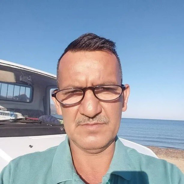 TKRgazete's tweet photo. Muğla'da balkonda uyuyan adam düşerek hayatını kaybetti.

(DHA) https://t.co/IAI4XUDvEP