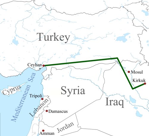 ErkanTrukten13's tweet photo. Irak ile Suriye arasında, Kerkük'ten Banyas Limanı'na uzanan ham petrol boru hattının yeniden faaliyete geçirilmesine yönelik mutabakat zaptı Washington'da imzalandı.

Anlaşmanın Bağdat veya Şam’da değil, Washington’da ve Amerikan şirketlerinin katılımıyla imzalanması tesadüf değil.

ABD  Irak-Suriye hattında yeni bir oyun kurarken diğer taraftan İran’ın Hürmüz üzerindeki kozunu zayıflatmayı amaçlıyor. 
Peki şuan Irak'ın en büyük petrol ihraç hattı olan Kerkük-Ceyhan Boru Hattı nasıl etkilenecek? 

Türkiye masada mı? Değilse  transit gelirlerinden mahrum kalabilir ve 
Ankara’nın Bağdat üzerindeki enerji kaynaklı pazarlık gücü düşebilir.

Üstelik Türkiye, Kerkük-Ceyhan hattında hâlen günlük bir milyon varilin üzerinde boş kapasite bulunduğunu belirtiyor.  Yani yeni Suriye hattı, boş duran Türk kapasitesine alternatif yaratmış olacak

Türkiye, Ceyhan’ın yeni ağdaki ana terminal statüsünü korumalıdır. Aksi hâlde petrol Türkiye’nin hemen güneyinden geçerek Akdeniz’e ulaşırken, Türkiye yalnızca haritaya bakan ülke olacak. 

Yeni Irak enerji ağında Ceyhan ana merkezlerden biri mi olacak, yoksa ikinci plana mı düşecek?