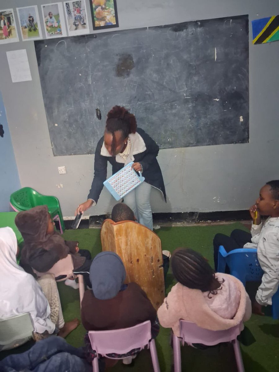 AfricanMoons's tweet photo. ARUSHA TANZANIA 
REWARDING! LOVING CHILDREN!  GIVING! RECEIVING! https://t.co/U2EJLI9K14