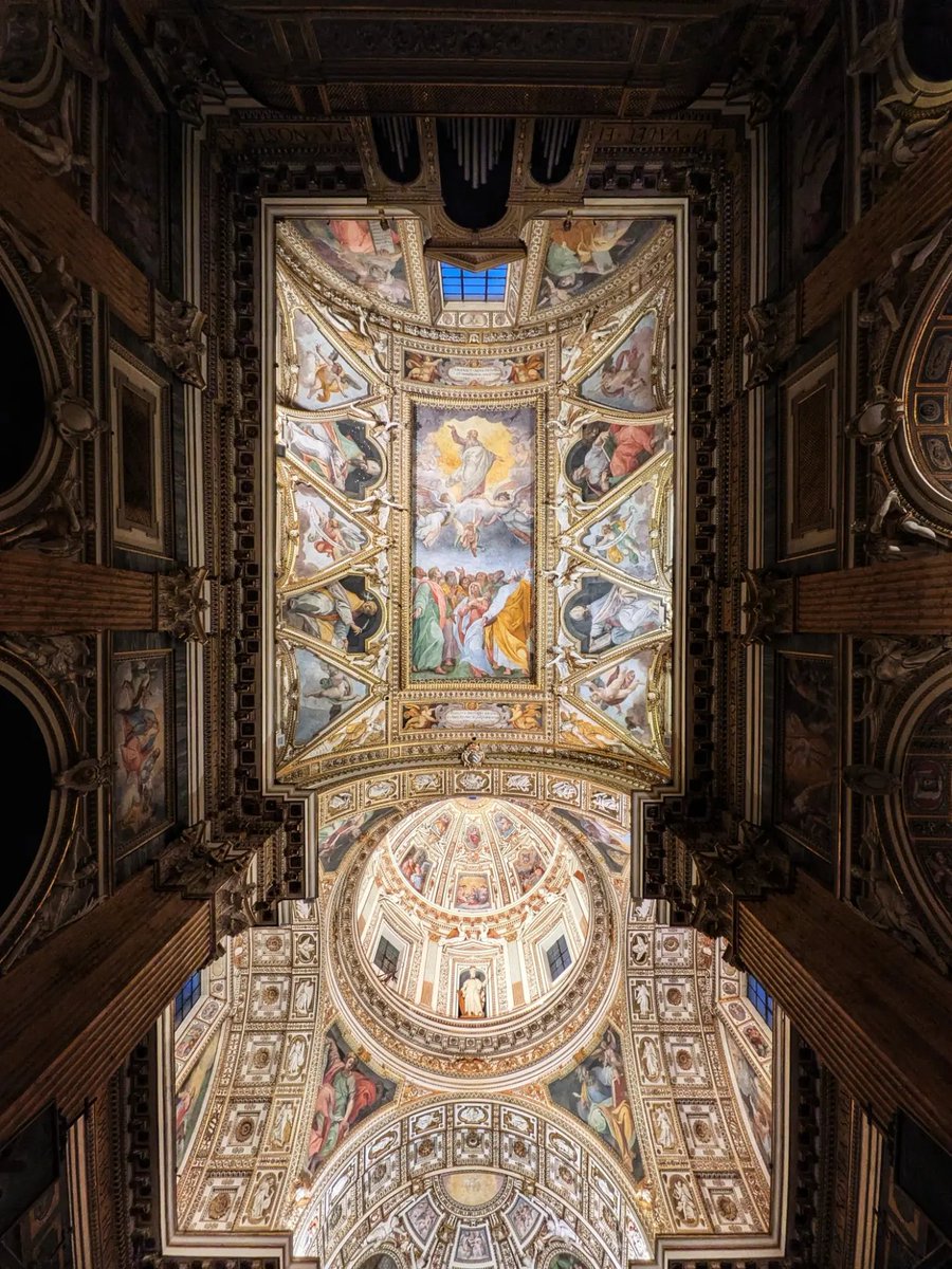 bymortalhand's tweet photo. The beautiful Church of Santa Maria ai Monti in Rome. https://t.co/DzpOO8JhMq