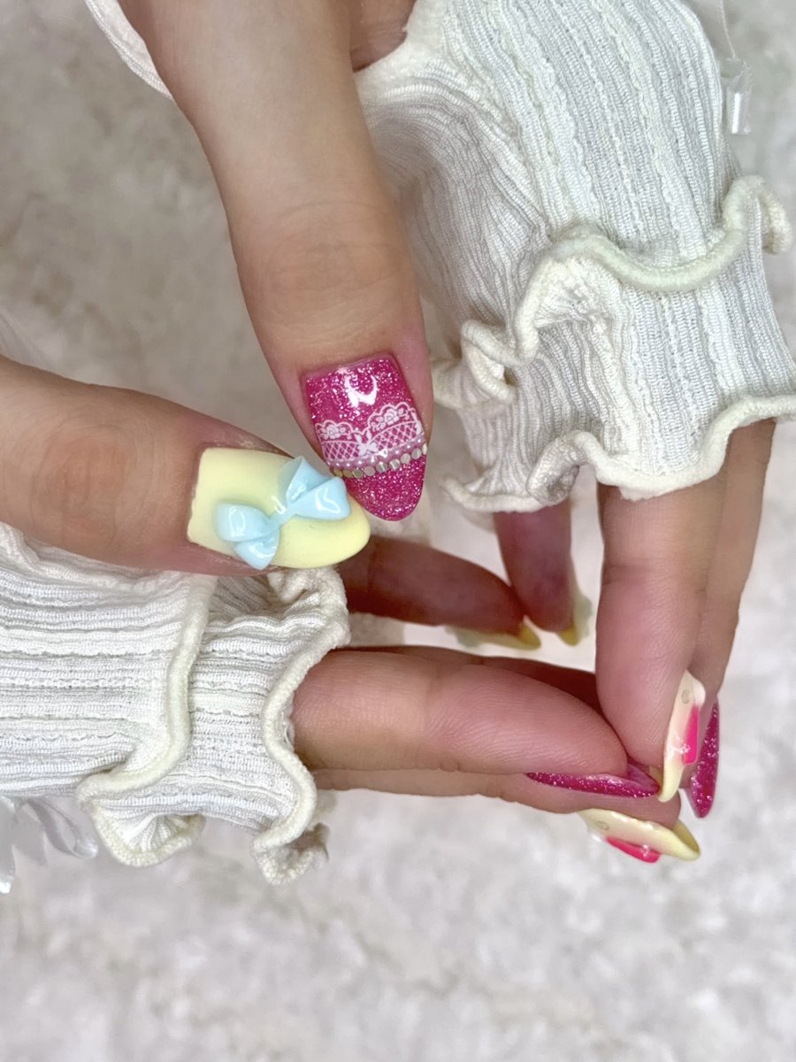 paddynails's tweet photo. ネイル今回はととちゃんモチーフにした🪓🎀

 #さしすせ魂　
#にじさんじネイル https://t.co/4J5f9Elnpc