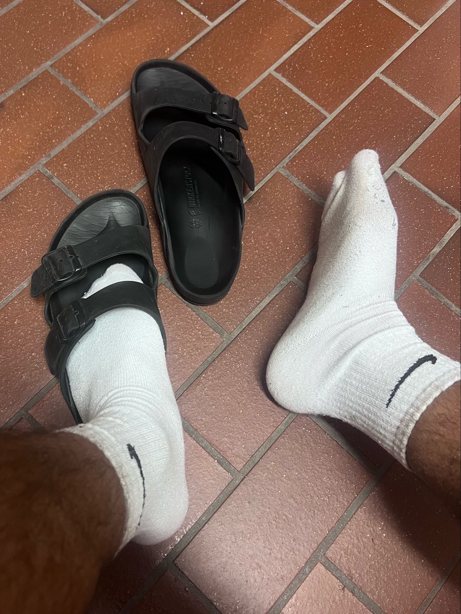 andersio333's tweet photo. Gotta air them out https://t.co/5oQriCHPXP
