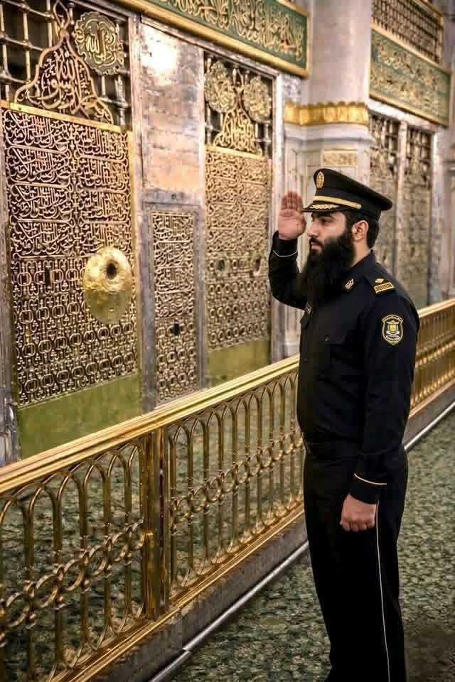 Onsi41's tweet photo. As Salāmu 'halayka, Yaa Habibal lah,
As Salāmu halayka Yaa xal bi,
Ya ruuhi,Ya Sëyyidi,Ya Rasulalllahﷺ❤️ https://t.co/NMA071U0DA