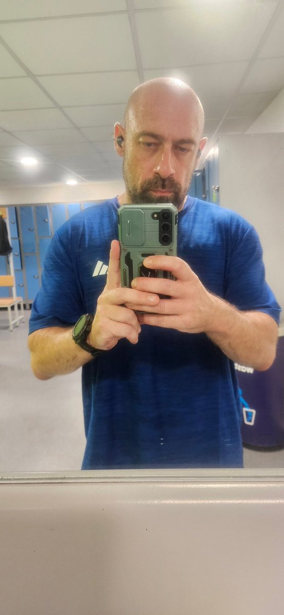 CaptainFlint321's tweet photo. 6k+ on the treadmill 👌🏼 https://t.co/zjj3LY96Id