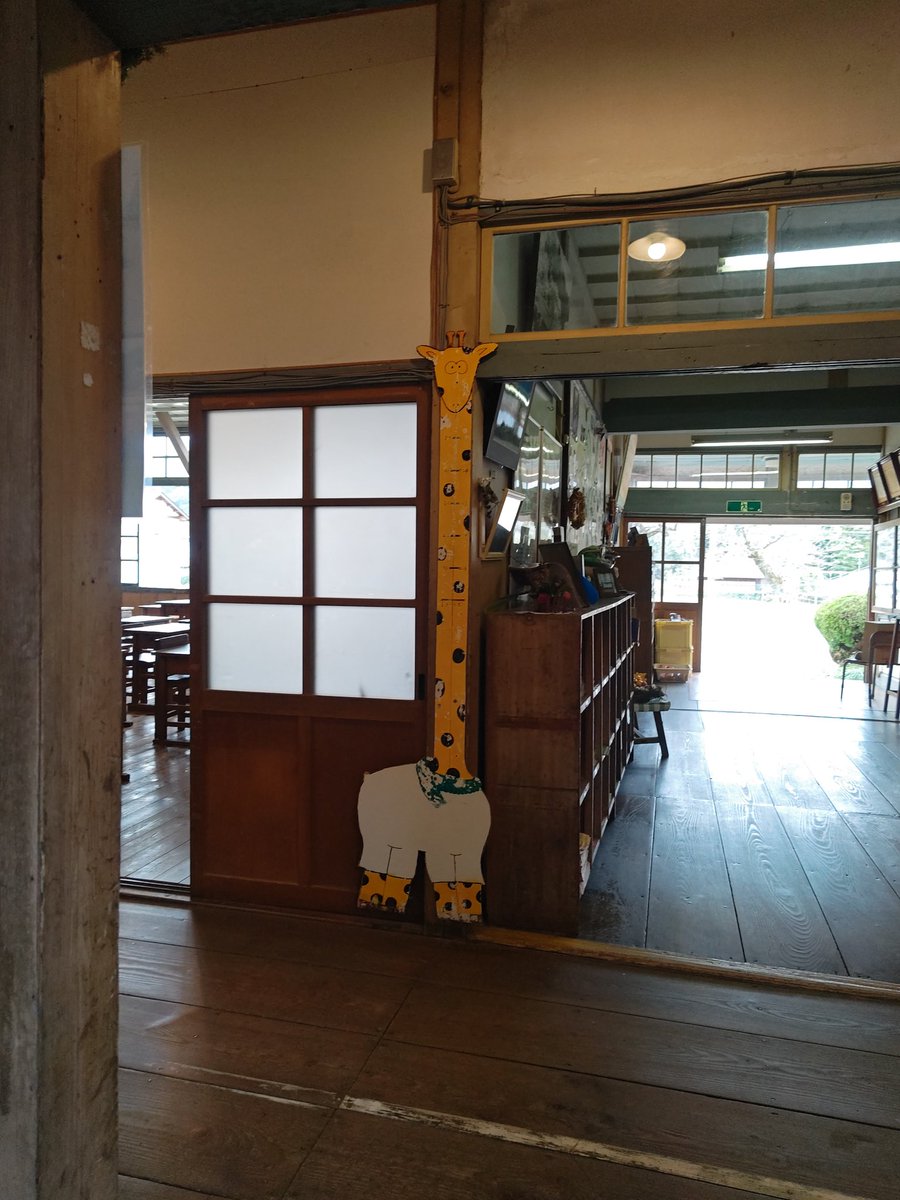 Toku_3N's tweet photo. 旧上岡小学校（茨城県大子町）

#写真好きな人と繋がりたい
#茨城県大子町
#廃校　#レトロ建築 https://t.co/d0ZOPsC482