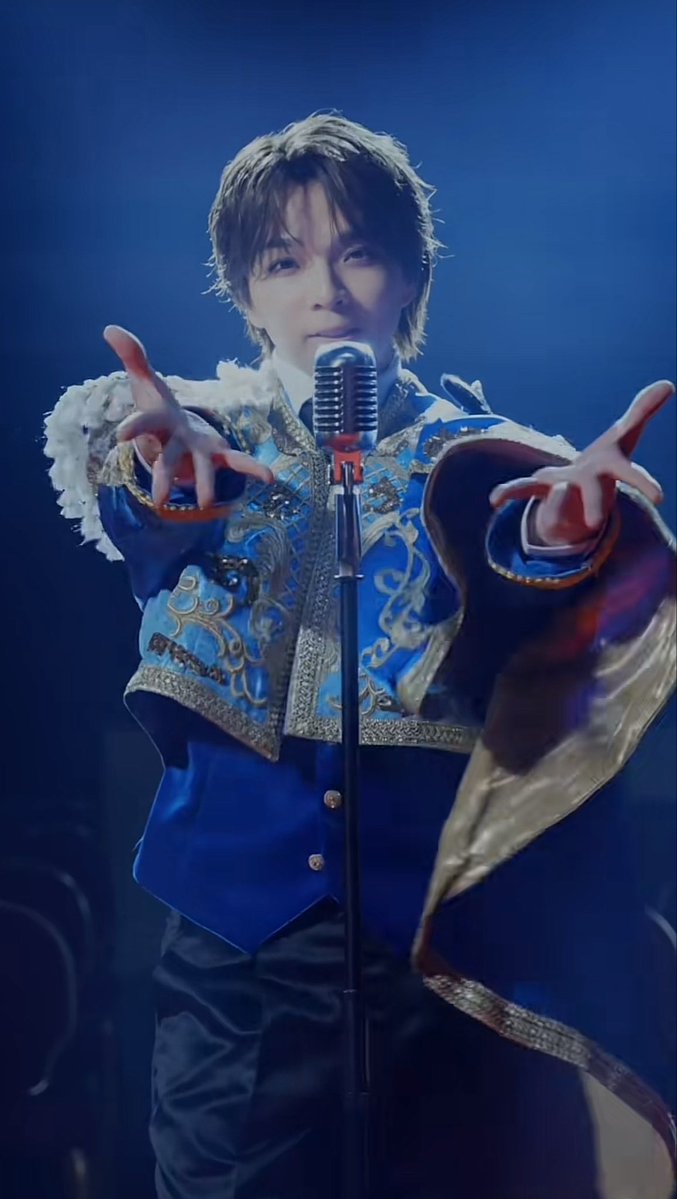 asa_shiomaru's tweet photo. 目一杯手を差し伸べて、なんなら顔掴もうとしてくれてんのかなって錯覚するような丸みを帯びていて
な これオタなのでまた増えて口角上昇
#マジぎゅんキミこそがその手の中 https://t.co/m54fYc12cs
