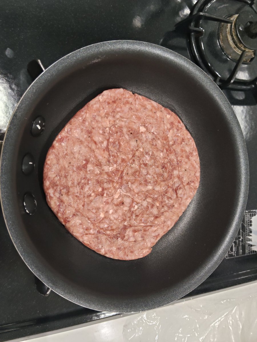 1124hal1124's tweet photo. 男の夢。
爽やかハンバーグピザ。 https://t.co/be3iHYACBo