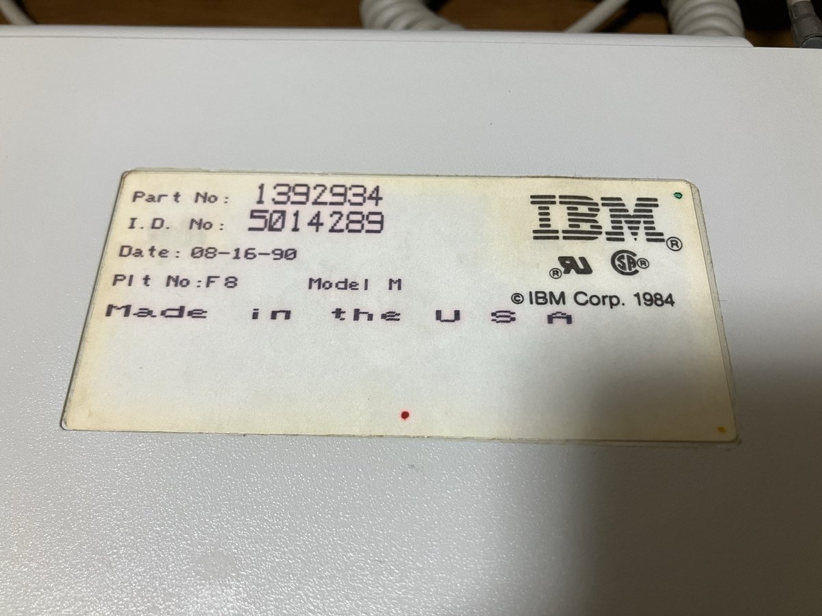 rekifune256's tweet photo. ついに買ってしまった・・IBM SpaceSaver！
52000円もしたけどな😇　けど持っただけでこのキーボードは別格って分かったし、5576シリーズと違ってキーが軽いから打ちやすくて感動！ https://t.co/iDOR2w7U99