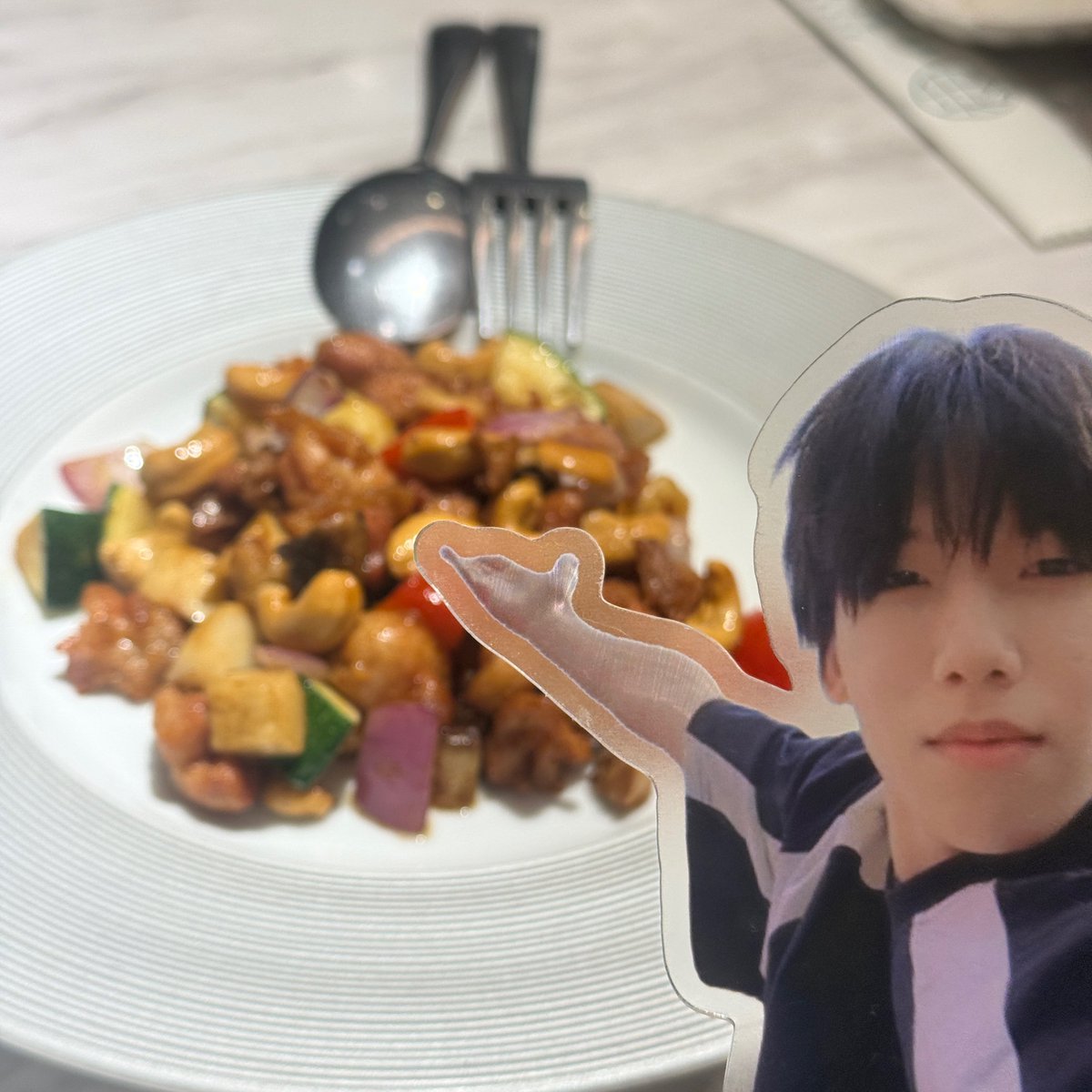 hrtchm's tweet photo. 中華街 https://t.co/2W6l5XlWST