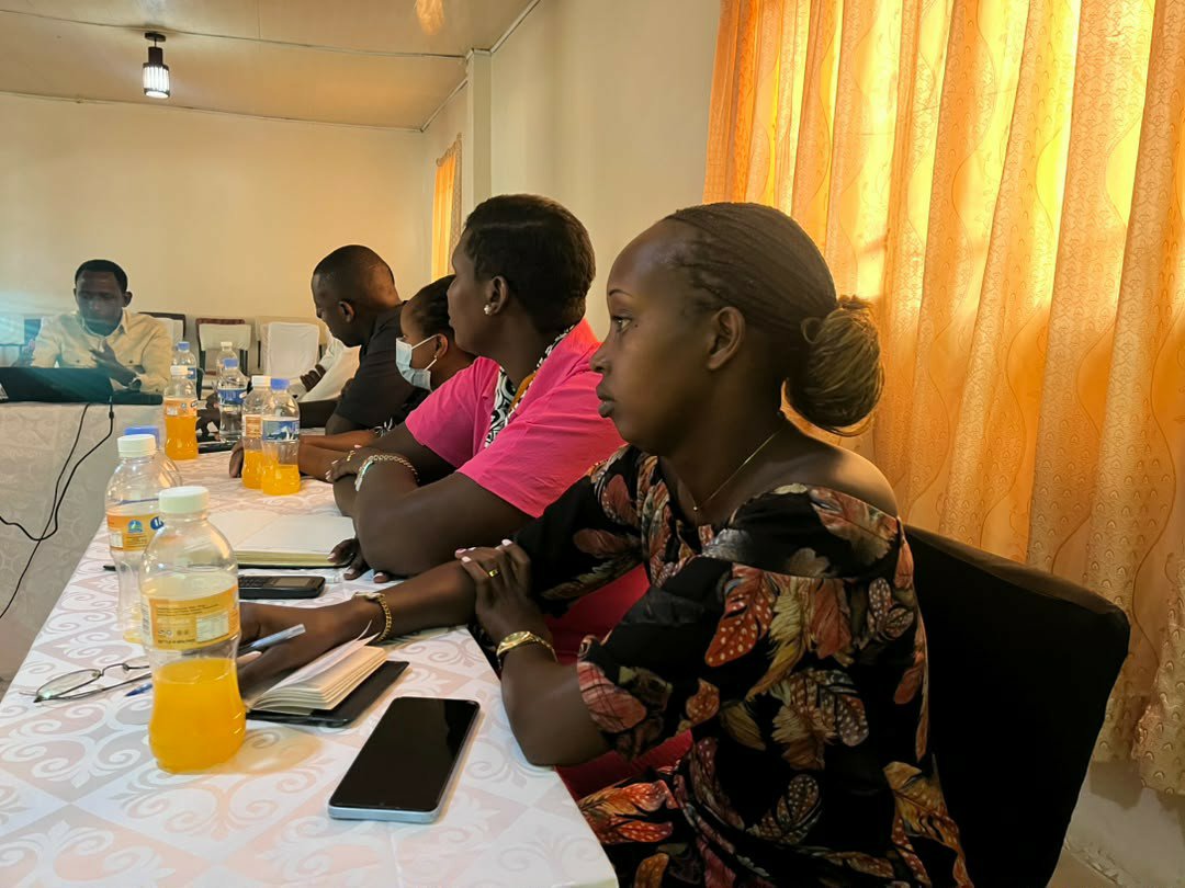 NyagatareNyc's tweet photo. #Nonaha: Muri Demi Sheraton Hotel Umuhuzabikorwa w'Inama y'Igihugu y'Urubyiruko @moses_katurebe ayoboye Inama ya Komite Nyobozi ya NYC mu Karere irimo kurebera gahunda y'ibikorwa byakozwe mu Mihigo FY2025-2026 no kunoza Raporo n'ibindi bikorwa bitandukanye.
@RwandaYouthArts https://t.co/OnIlDkc84K
