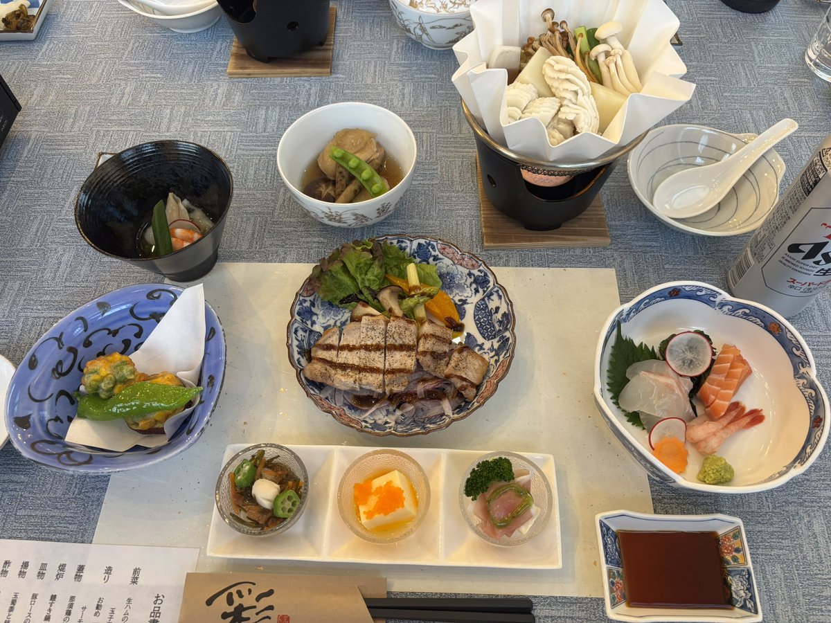 anikachi696's tweet photo. 今日も美味しい料理で乾杯🍻 https://t.co/VJgVN8dGg7