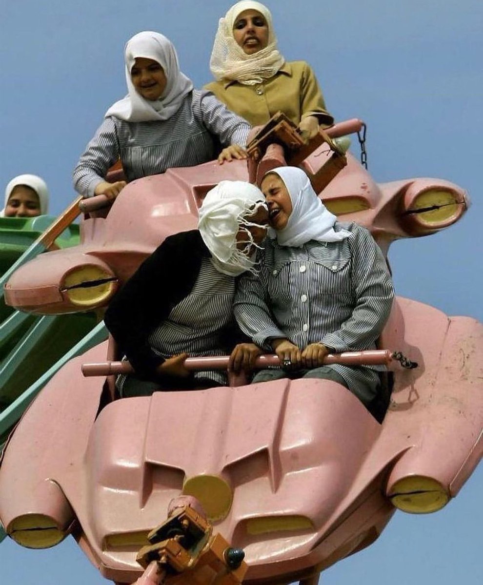 OliveZaytoun's tweet photo. فلسطين، ٢٠٠٦. https://t.co/moyqO23SAg
