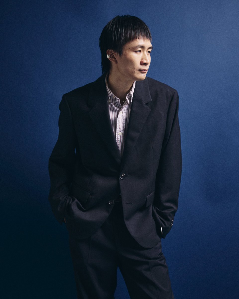 TOROTHEBAND's tweet photo. Member
Vocal, Guitar：梅田修弥 @shuyaumeda_
Vocal, Keyboard：堀野恭平 @kyoheihorino
Bass：長谷川柊太 @hsgwtoro
Drums：大西竜矢 @ryuya_torodrum

Art Direction &amp; Styling : YURIA UMEDA 
Photography: LAILY
Hair &amp; Makeup: HARUNA NAKAE https://t.co/pwCwfFOXYX