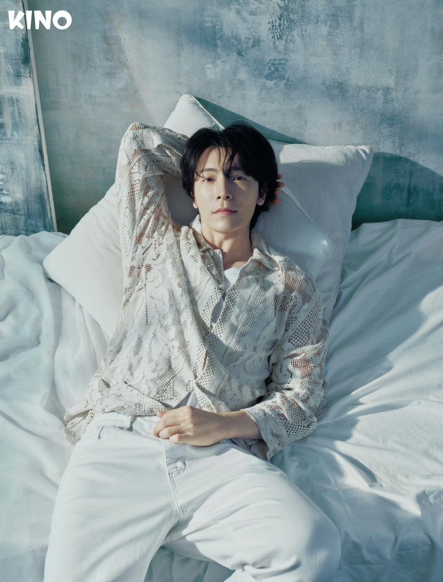 TheLees_HyukHae's tweet photo. 260719

DONGHAE X KINO MAGAZINE
#DONGHAE #동해 

What does summer look like at its best? Is it an apple falling onto the warm earth, or countless stars blanketing the midsummer night sky?
Or perhaps it's that very moment when the light falls, and he just happens to be there.
At this moment, the sea breeze is slowly drifting in from afar. On the other side of the sea, the starry sky is quietly closing the night's diary.