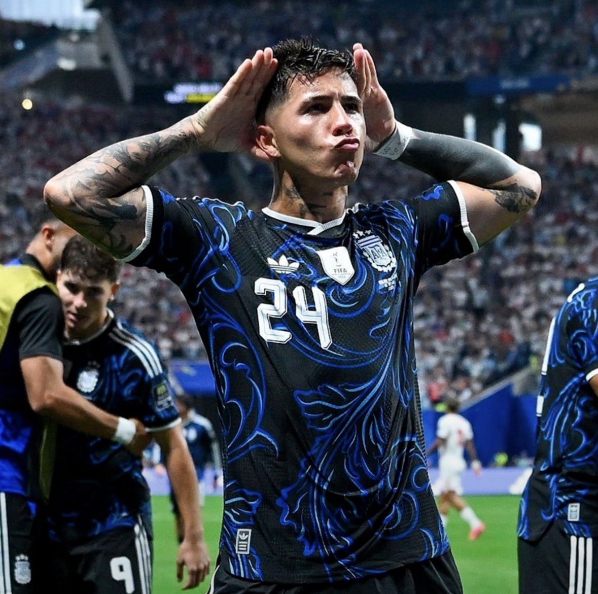 sports_Zlatan's tweet photo. Who has been the most complete midfielder at this World Cup?

🇪🇸 Rodri
🇦🇷 Enzo Fernández
🏴󠁧󠁢󠁥󠁮󠁧󠁿Jude Bellingham

Who gets your vote? 👀 https://t.co/3xkGSZLfsz