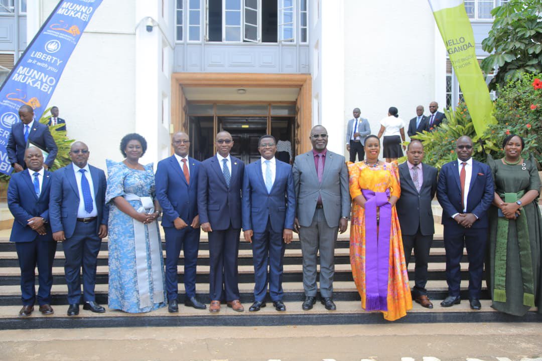 AhmedMarsha's tweet photo. Congratulations my dear friend and able leader, Ronnie Mutebi, on your inauguration as Board Chairman of Weerinde Insurance Brokerage Services by Katikkiro Owek. Charles Peter Mayiga.

Wishing you wisdom and success as you lead the board to drive growth, innovation and service delivery in line with the Buganda Kingdom’s vision.

Sabasajja Kabaka Wangaala!