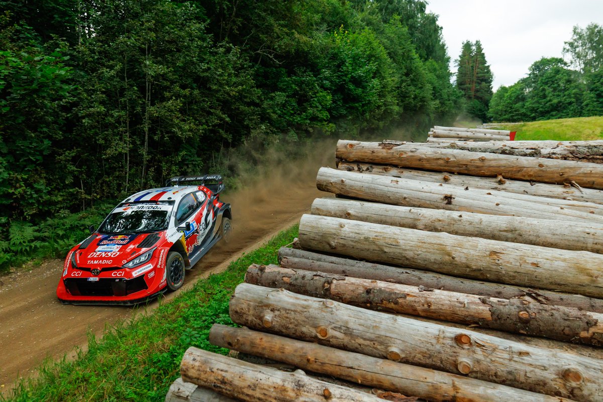 Sébastien Ogier tweet media