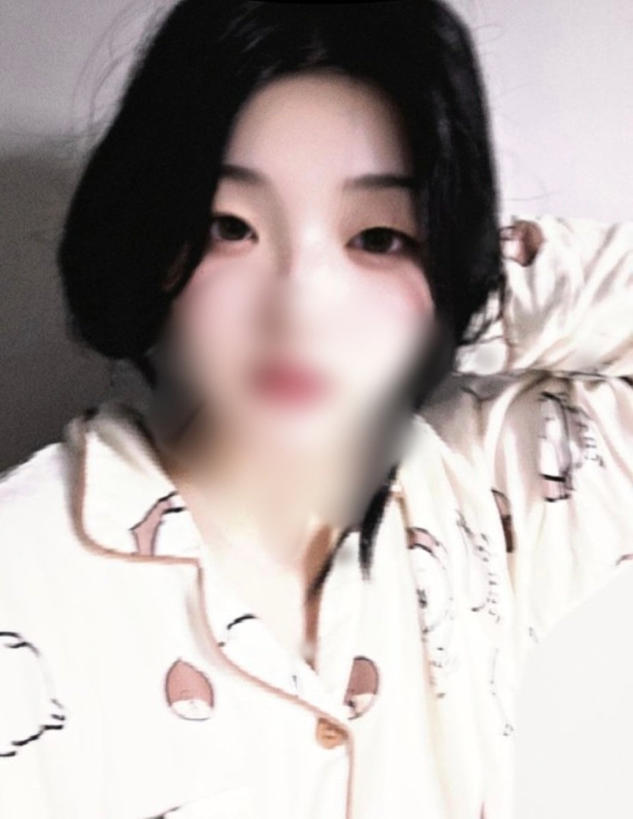 type_213's tweet photo. 지금은 살쪄서 눈도 작아졋지요.. 솔직히 말하면 얼굴은 고딩때보다 그나마 나아진거같기도..?
#섹트‌‌‌‌ https://t.co/z3QKIpjrBg