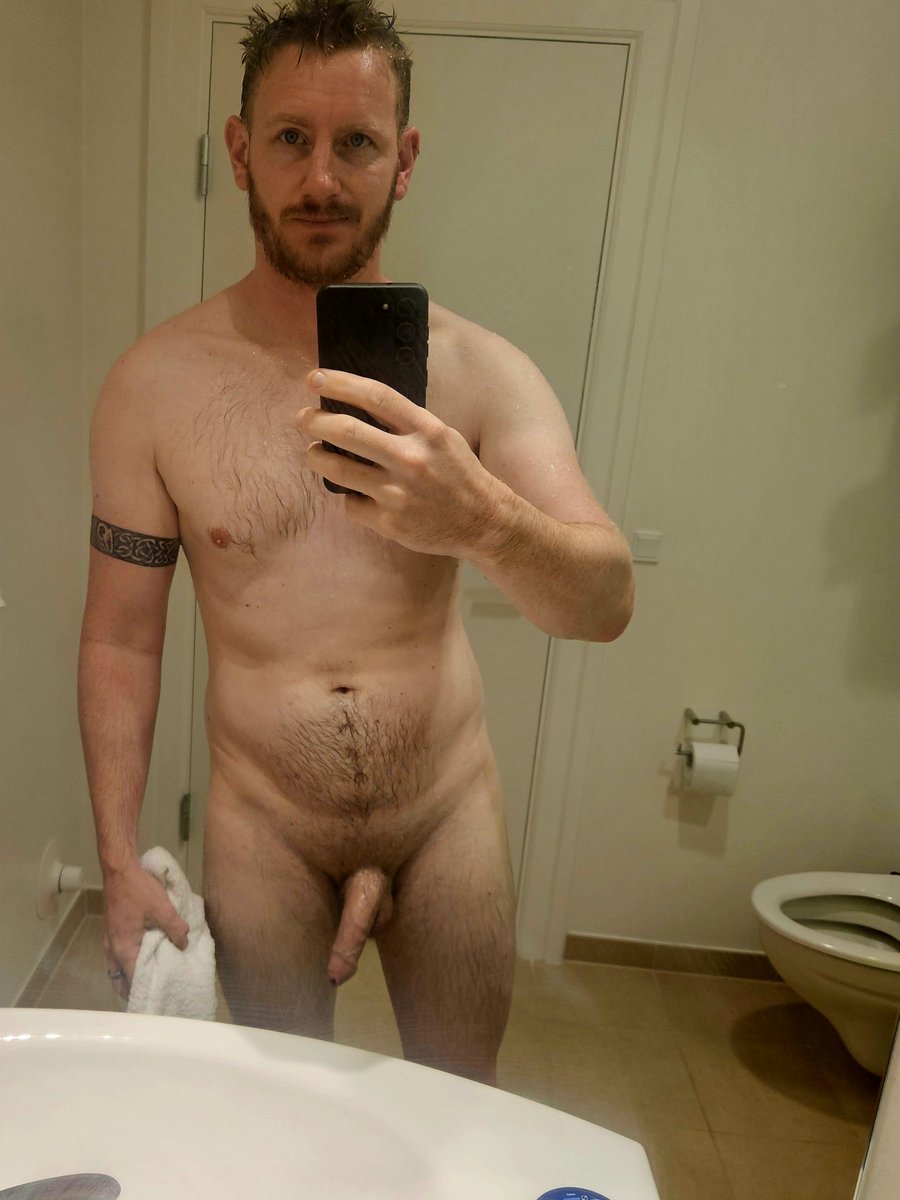 AndrewDxxx's tweet photo. Feeling hairy today

#naked #gay #nude #porn #nsfw https://t.co/tjNuPUSXYv
