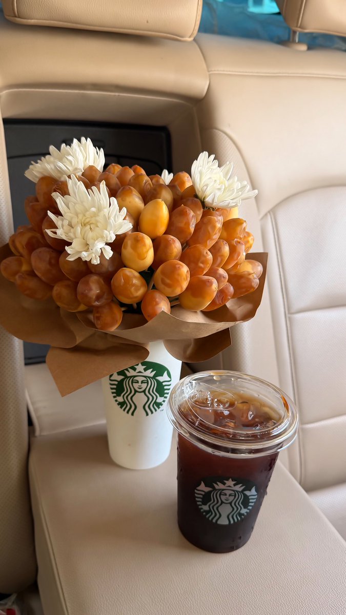 _c6e_'s tweet photo. لذة القهوة تُعاش مرتين؛ مرة في شربها ، ومرة في تصويرها❣️ https://t.co/NVp3e9F5WM