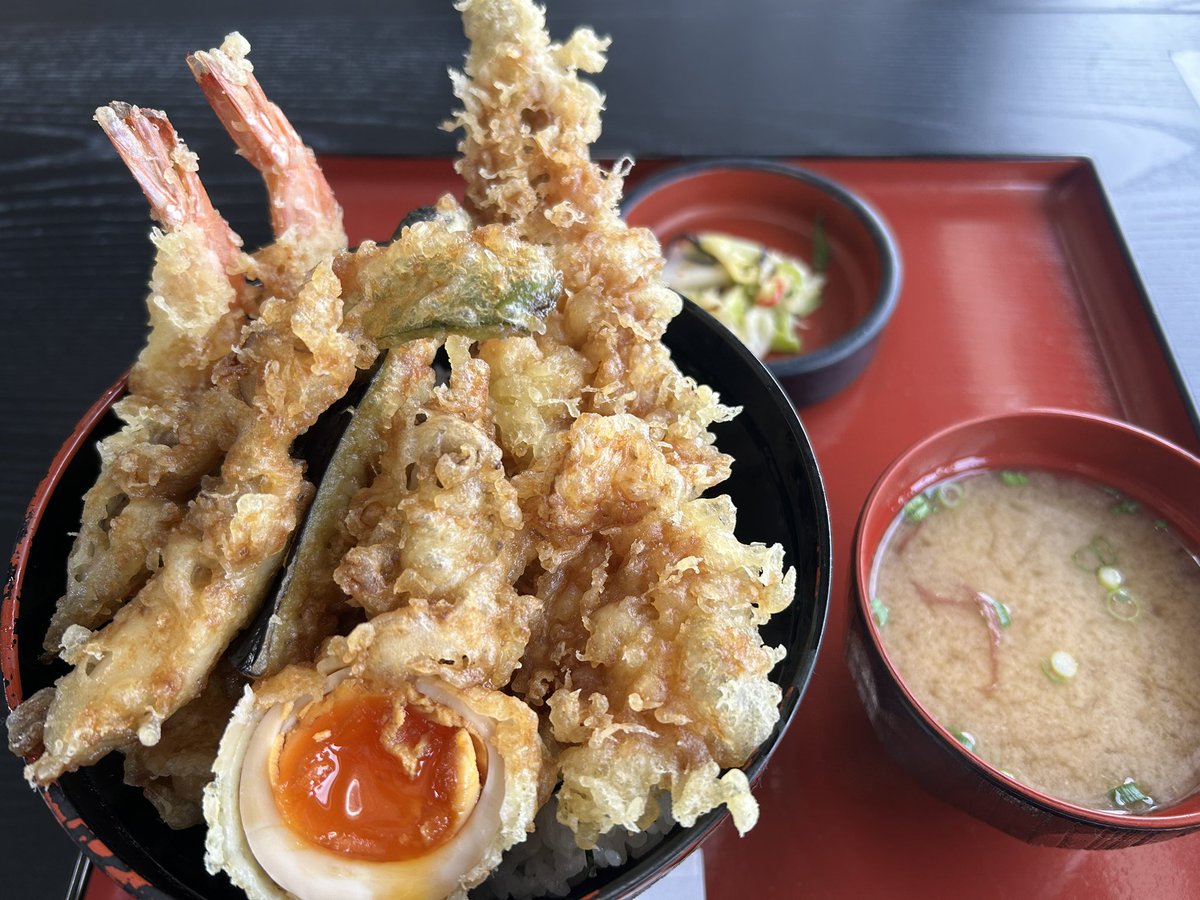 keito4000's tweet photo. 天ぷらを食う事に「生」を感じている https://t.co/PeCRIXC1cs