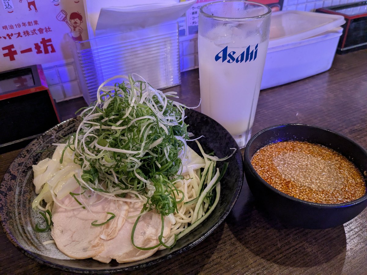 DANI10340798's tweet photo. ばくだん屋で〆のつけ麺 https://t.co/9upzK3RDyx