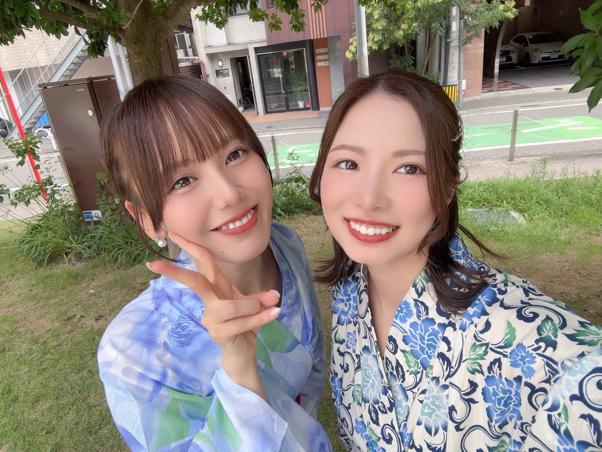 mayu_kishimayu's tweet photo. ちせいさん♡
私の好きな楽曲の一つ「あした」
ちせいさんの歌声で
より良いってなりました🥹✨

まりまり♡
ハードスケジュールの中
たっくさん練習してくれて感謝！
トキイキに馴染んできたよね？

琴ちゃん
久々一緒にライブできたね！
琴ちゃんが躓いてくれたお陰で
落ちを上手く歌えました🙊笑 https://t.co/8h7ohBHxGG