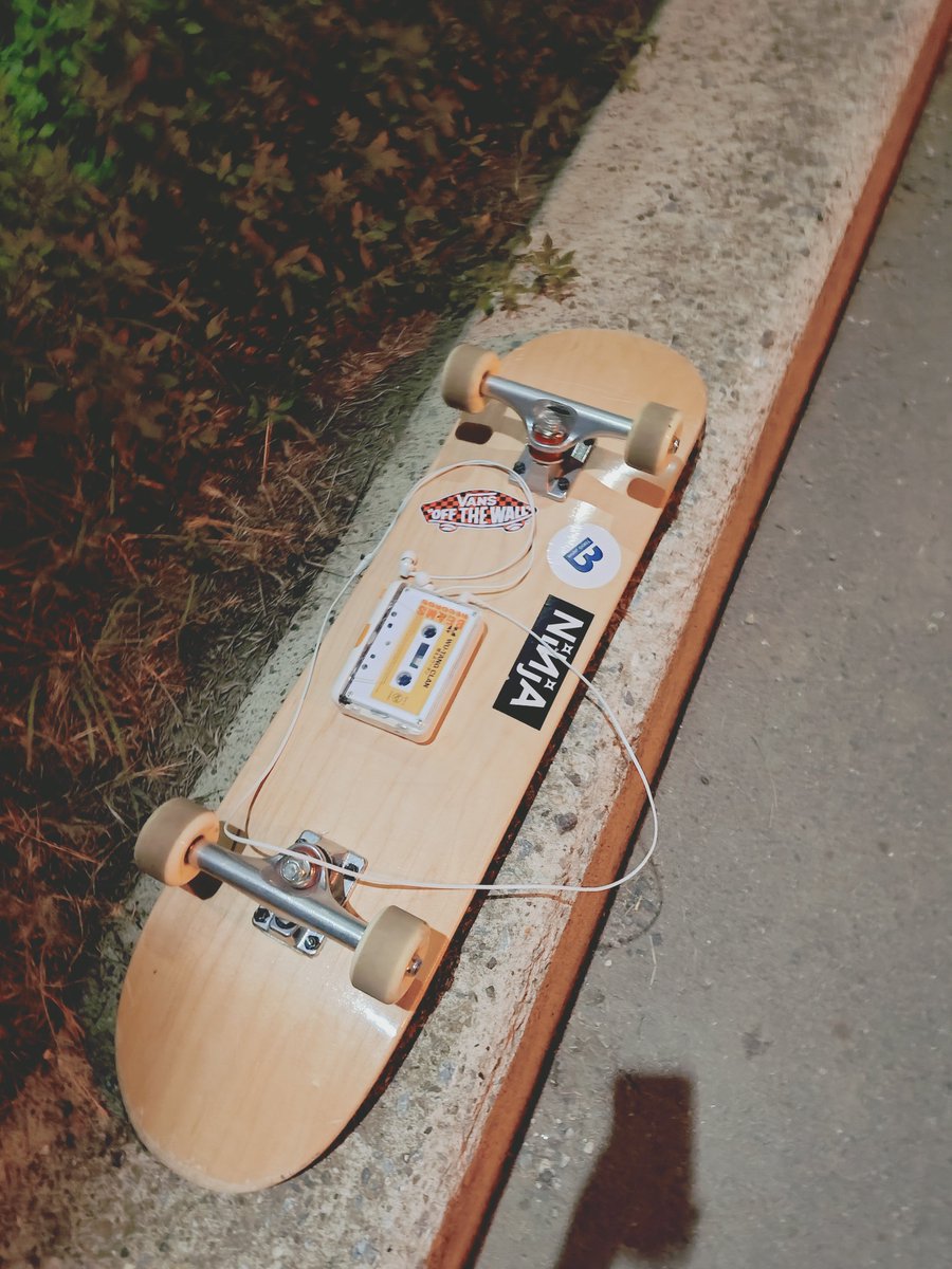 Shinnosukway's tweet photo. スケボー×カセットテープの組み合わせが最高すぎる https://t.co/y0UQAegAIh