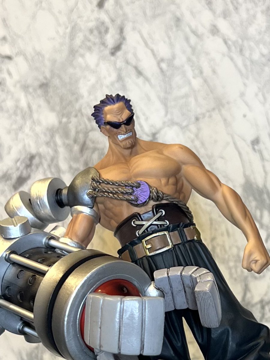 mune58935646's tweet photo. ✨ワシのおすすめ✨
ONE PIECE DXF
~THE GRANDLINE MEN~
ONE PIECE FILM Z SPECIAL
ZETTO
特別冊子とワーコレルフィとセットになったVジャンプ限定の商品✨
右腕のスマッシャーや羽織ったコートなど造形も細かくてよきよき✨
コート脱着可能なのもよき✨
#ONEPIECE #FILMZ #ゼファー https://t.co/lIb8etZCdR