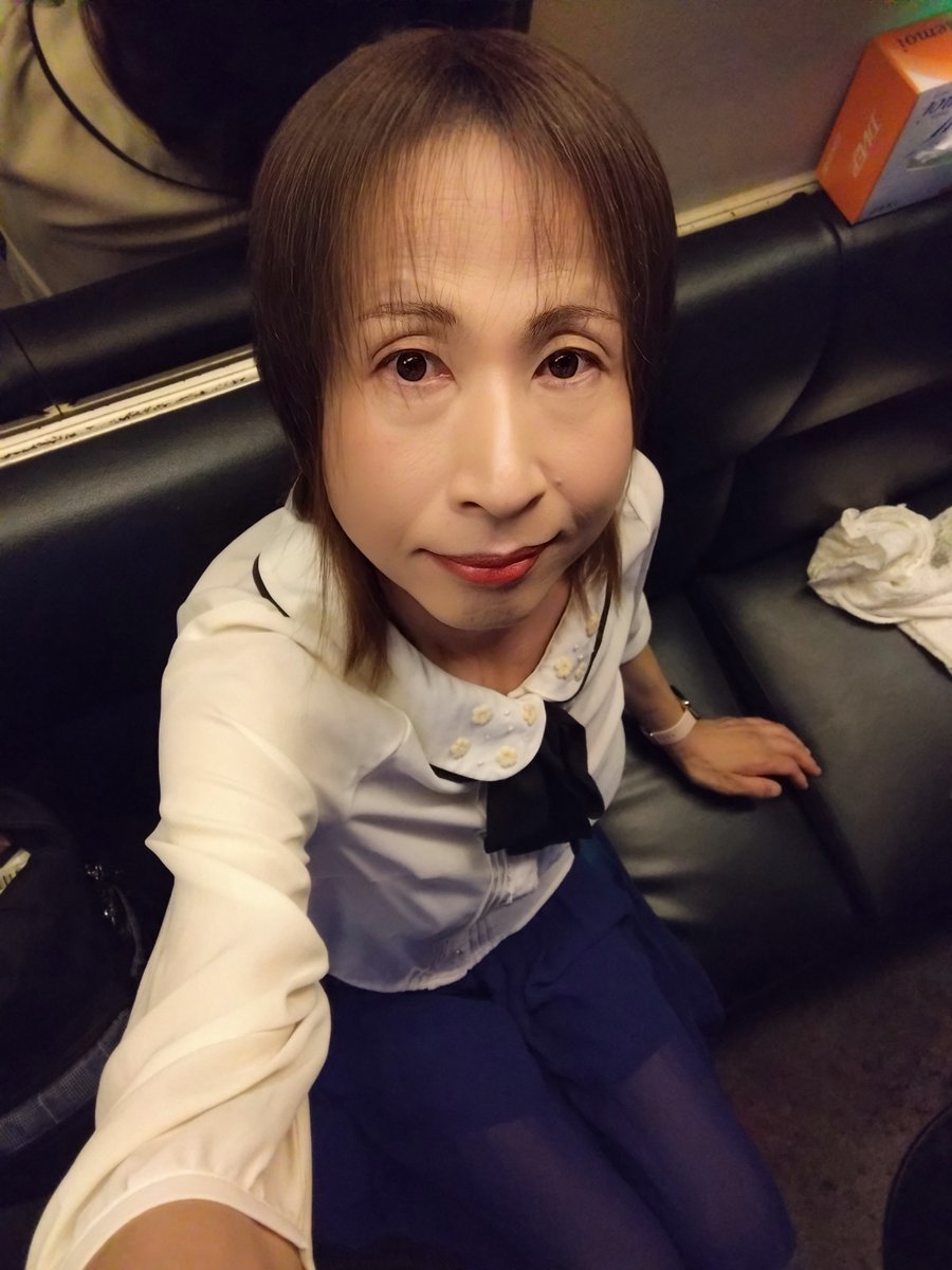 arinn155's tweet photo. 仕事おわた〜😾💨
明日も仕事…😿😿😿

さて帰りの寄り道🏮
上野広小路[でで でん]さん😽

ん??川越方面へ向かわなかった、何か怨念の様なモノが🐍

🙉他意はありません🐊🐊
ごめんなさいボスっ🐊💨

＃女装　＃でででん　＃Bar_Imitation https://t.co/pekYo9x2Da