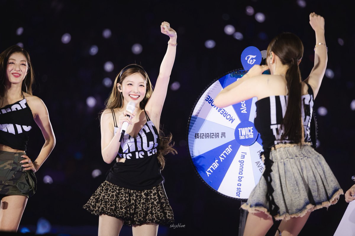 skyblue_NY's tweet photo. 260712 THIS IS FOR in Seoul

#TWICE #NAYEON #트와이스 #나연 #ナヨン https://t.co/GREoUhq5mE
