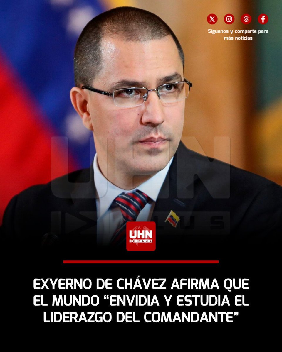 UHN_Plus's tweet photo. 🇻🇪‼️ | El dirigente chavista, Jorge Arreaza, acusó a los detractores de hacer "el ridículo" al intentar subestimar el supuesto "arrastre popular y las victorias electorales" de Hugo Chávez. El exvicepresidente de Venezuela aseguró que la conexión del "fallecido mandatario con el pueblo es un fenómeno tan real y trascendental que el mundo no puede ignorarlo".