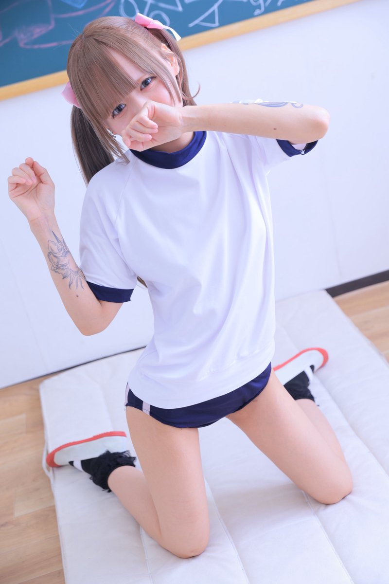 yua148oo's tweet photo. 実は人気な体操服姿🍬 https://t.co/cfkFx2Pai3